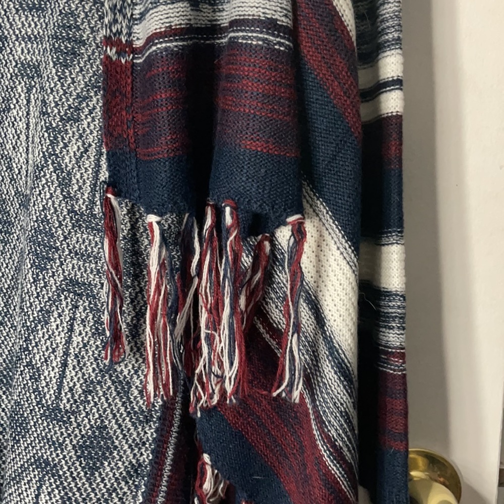 Cardigan - Picture 2 of 4